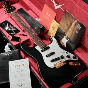 Fender Custom Shop / Custom Built 1969 Stratocaster NOS Black