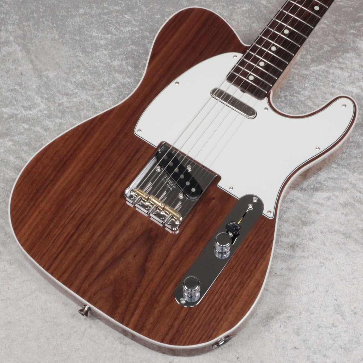 Fender / FSR MIJ Traditional 60s Custom Telecaster Walnut Top