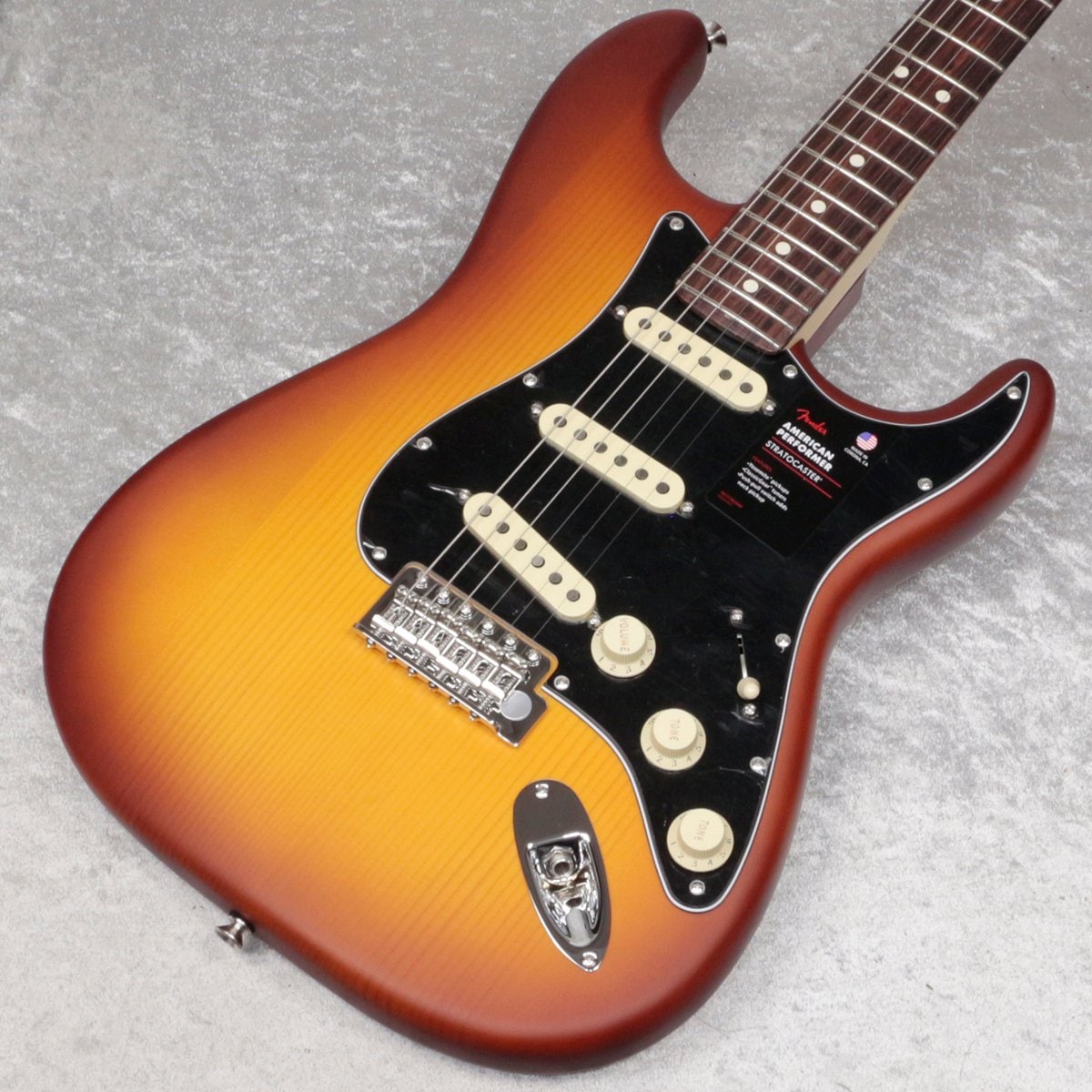 Fender / FSR American Performer Spruce Stratocaster Rosewood Honey
