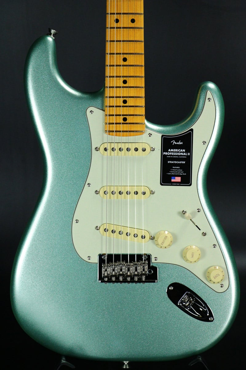 Fender / American Professional II Stratocaster Maple Mystic Surf