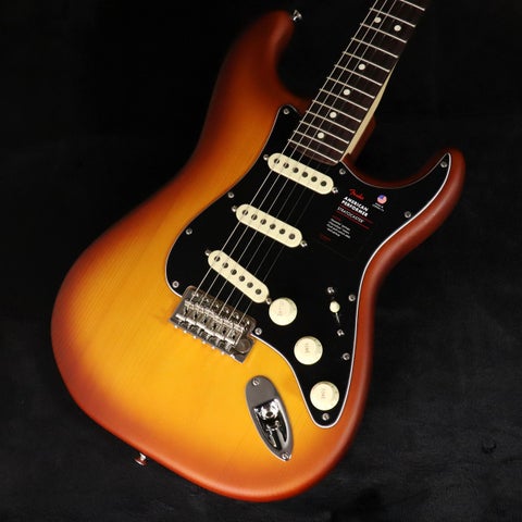 Fender / FSR American Performer  Spruce Stratocaster Rosewood Fingerboard Honey Burst Honey Burst 【アウトレット特価】 【梅田店】