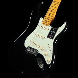 Fender / American Professional II Stratocaster Maple Fingerboard Black 【S/N：US24051045】【アウトレット特価】