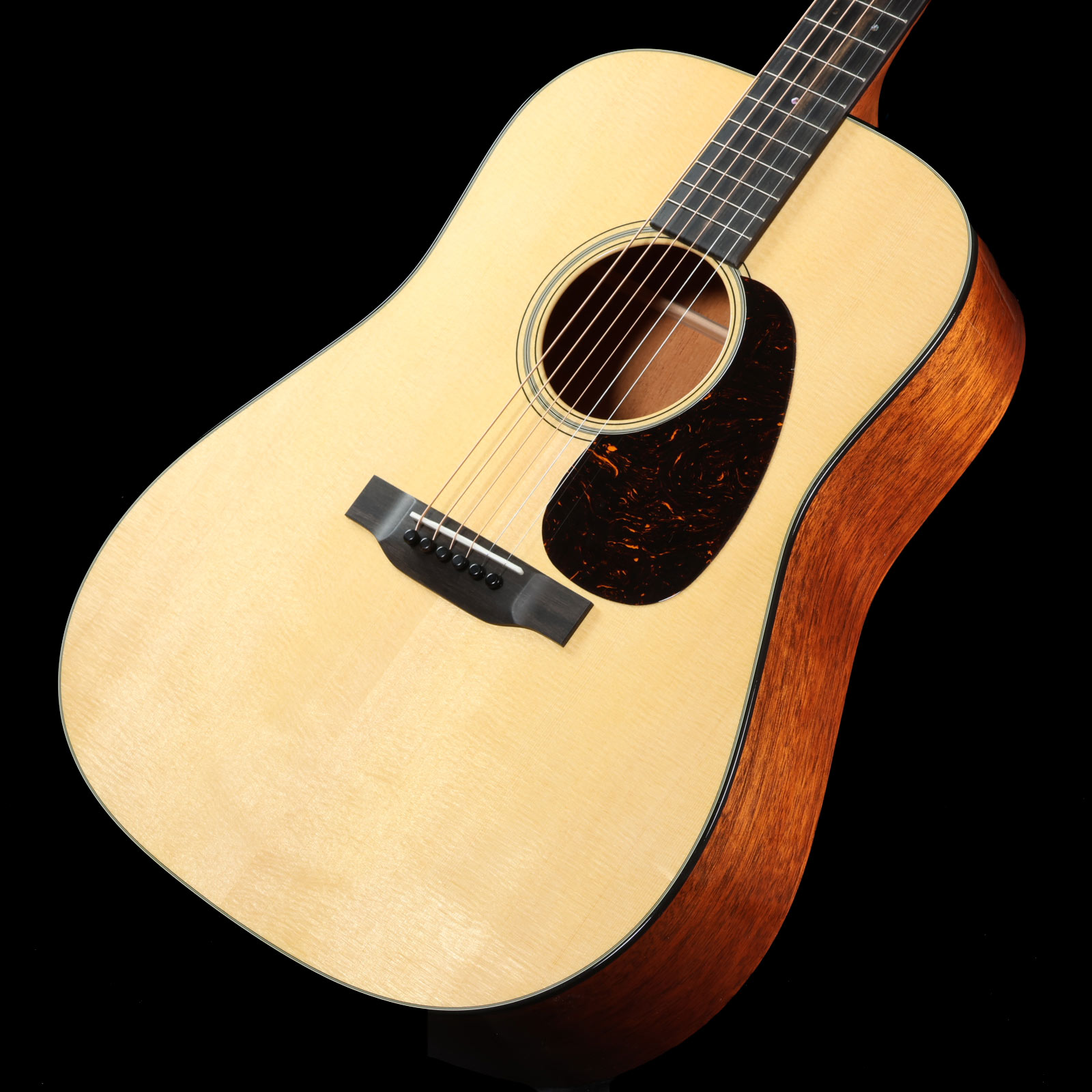 Martin / D-18 Standard 2025年仕様 【アウトレット特価】【S/N