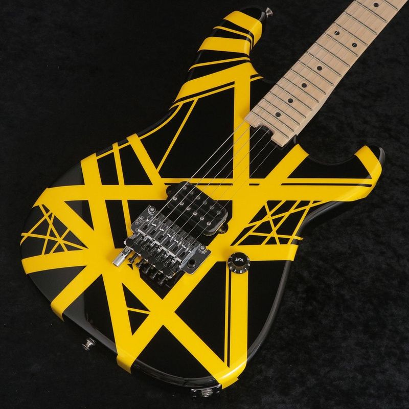 EVH / Striped Series Black with Yellow Stripes【S/N EVH2205635】【長期展示アウトレット品】【御茶ノ水本店】
