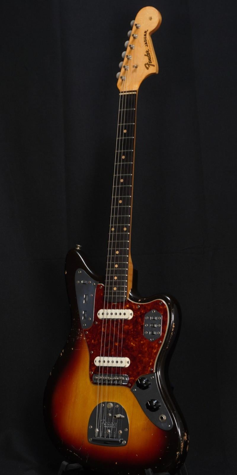 Fender JAGUAR (1990年代製) Sunburst Oシリアル Vintage】Fender / 1962年製 Jaguar Sunburst【御茶ノ水FINEST_GUITARS