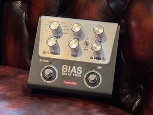 (美品) Positive Grid BIAS Delay Twin ディレイ Positive Grid BIAS Delay Twin（新品）【楽器検索デジマート】