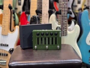 特価】DARKGLASS EC / ADAM Aggressively Distorting Advanced Machine