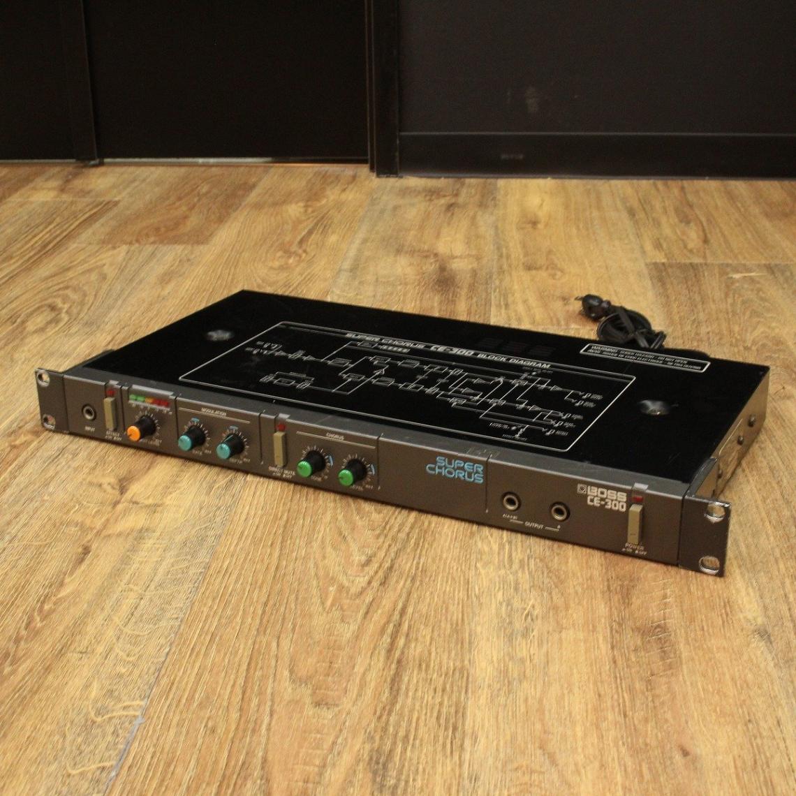 中古】 BOSS / CE-300 Super Chorus 【キーボードマート新宿】【新宿店