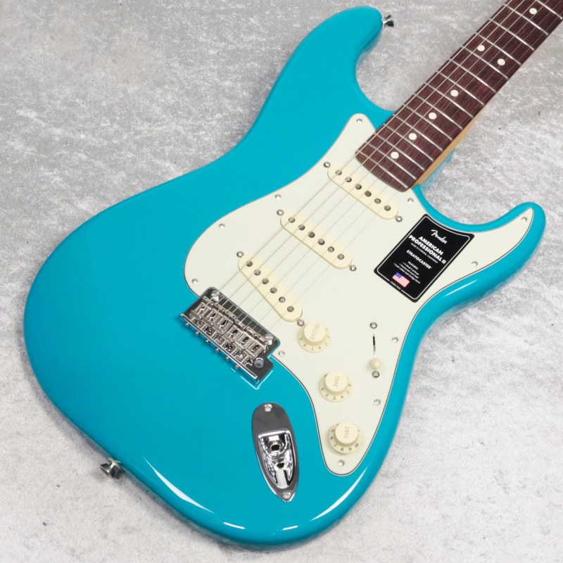Fender American Professional ケース付 31まで値下 Fender American