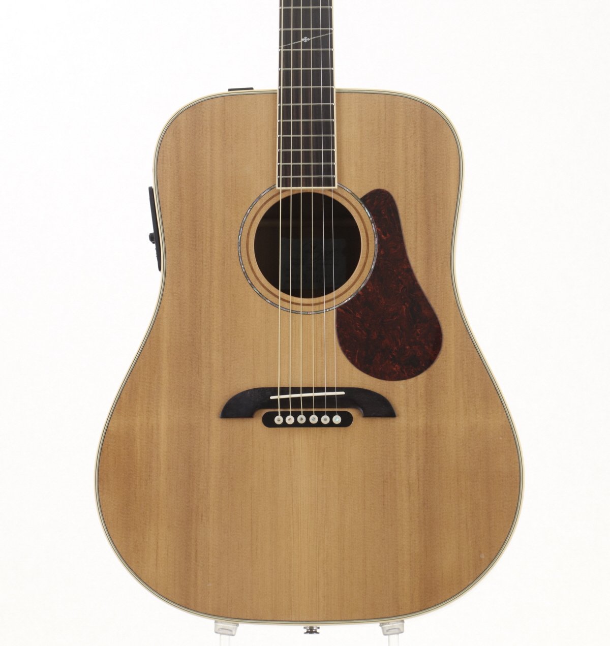 ほぼ未使用、k.ヤイリです! フラットトップ × K.YAIRI × B：かなり、傷＆使用感はあるが、通常使用