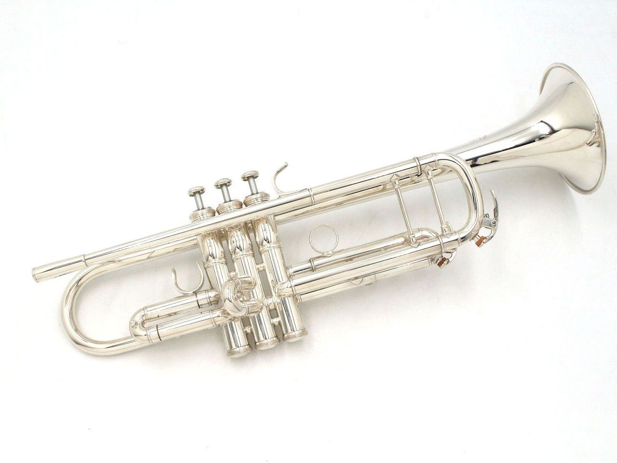 中古】YAMAHA / トランペット YTR-8335S カスタム Xeno 銀メッキ仕上げ