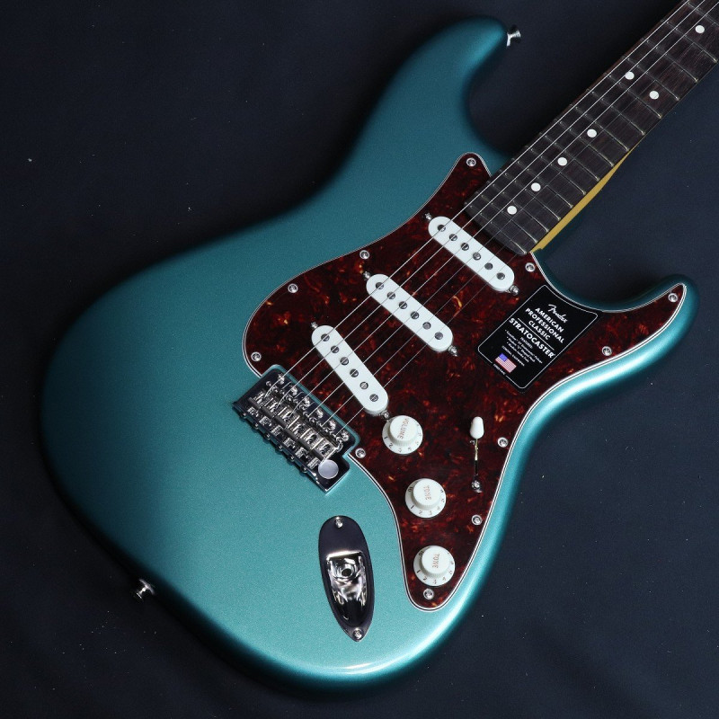 [特典付き]Fender / American Professional Classic Stratocaster Rosewood Faded Sherwood Green Metallic【S/N:US25063957】【3.67kg】【横浜店】