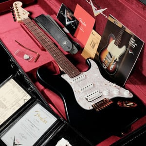 Fender Custom Shop / Custom Built Custom Stratocaster HSS NOS Black Pearl “別注モデル”【S/N CZ578469 】【渋谷店】