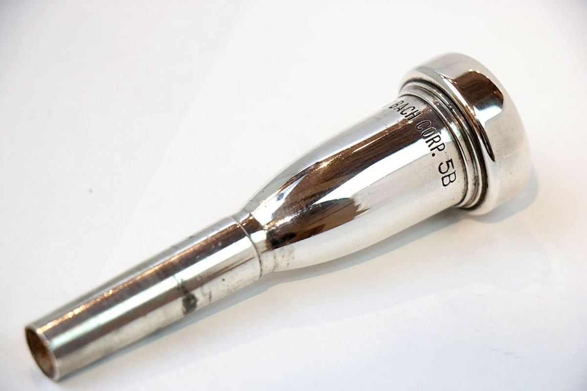 バックBACH★トランペットマウスピース5Bメガトーン★美品 バック ： トランペット マウスピース メガトーン - オンライン