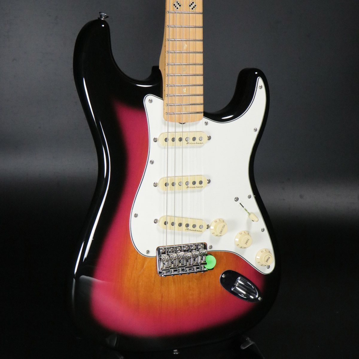 Fender Mexico / Steve Lacy People Pleaser Stratocaster Chaos Burst