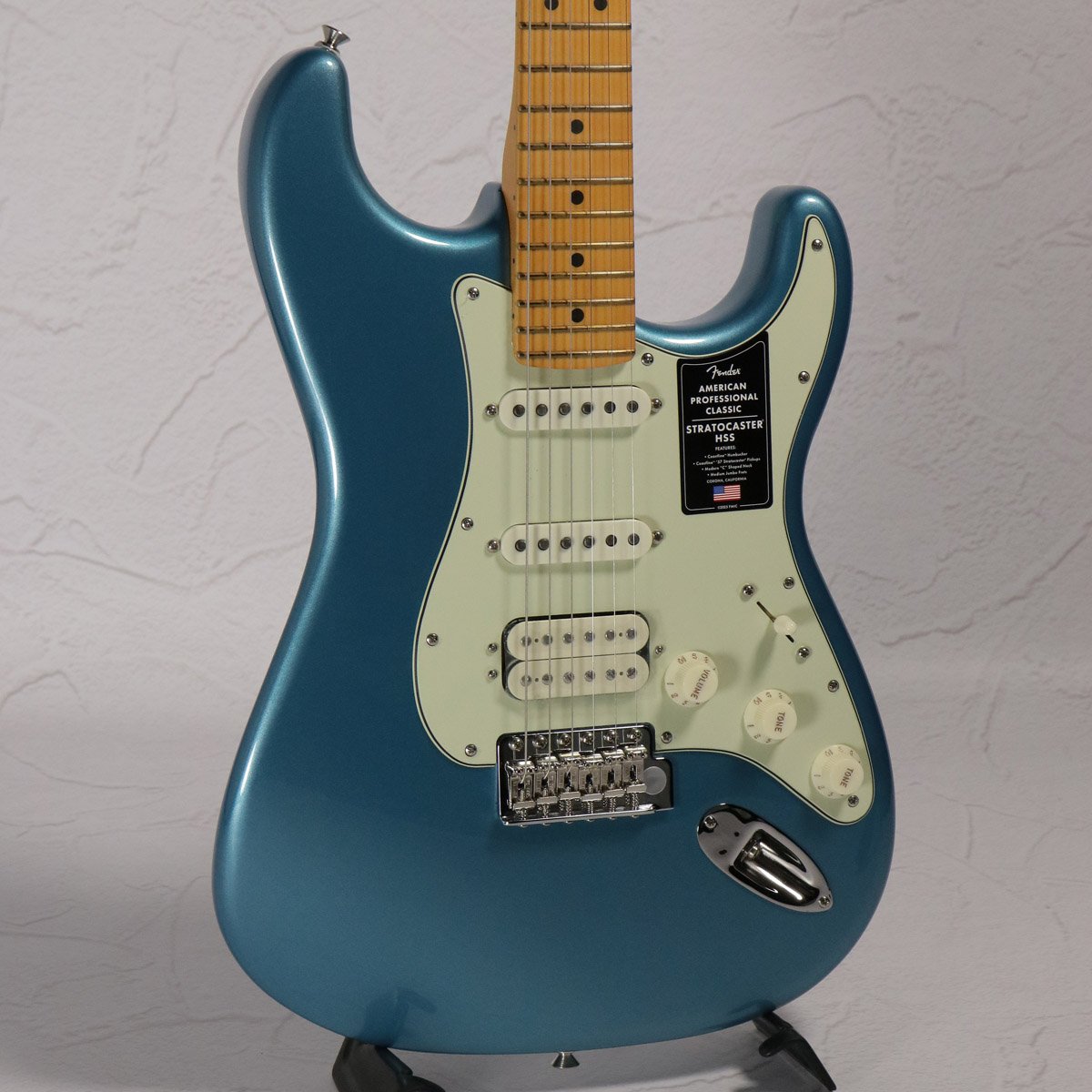 Fender / American Professional Classic Stratocaster HSS Maple