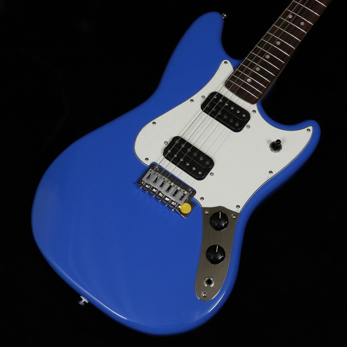 Fender / Chilli Beans. Lily Cyclone Rosewood Fingerboard Lily Blue