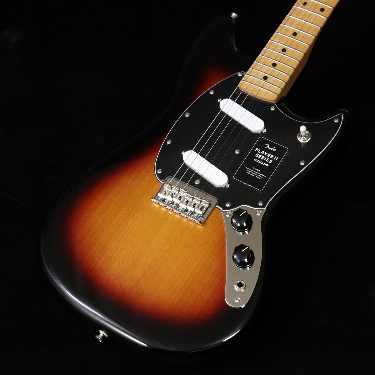 Fender / Player II Mustang Maple Fingerboard 3-Color Sunburst 【SN