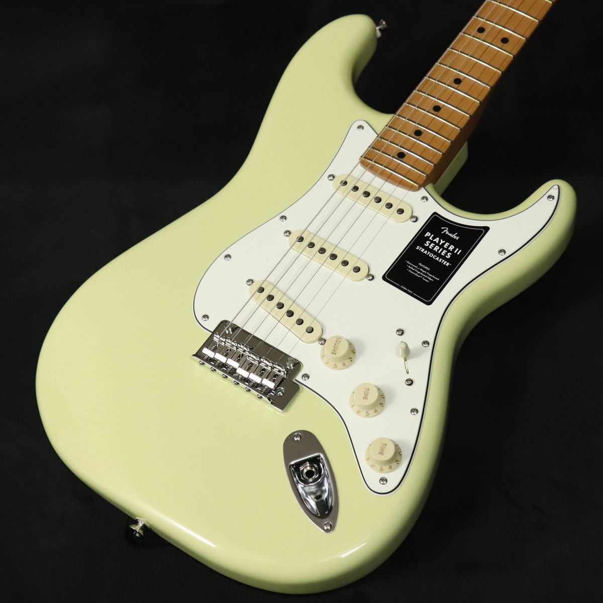Fender / Player II Stratocaster Maple Fingerboard Hialeah Yellow