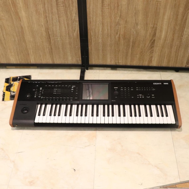 KRONOS 2 61 (シンセサイザー・キーボード)の検索結果 | ギター