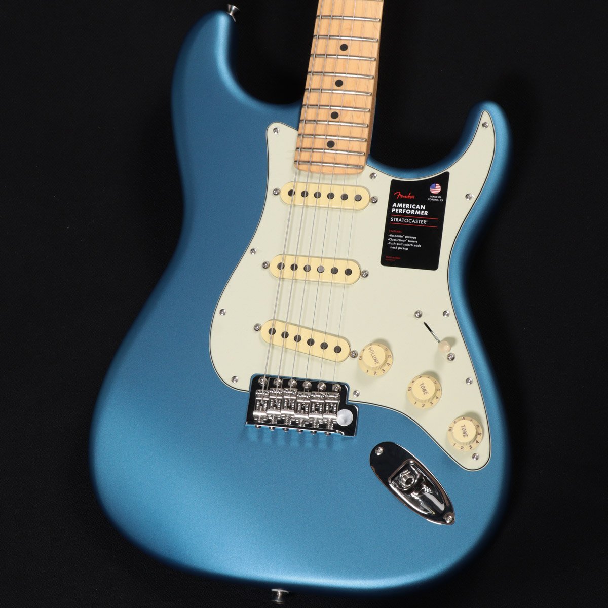 Fender USA / American Performer Stratocaster Maple Satin Lake