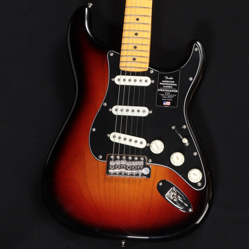 Fender / American Professional Classic Stratocaster Maple 3-Color Sunburst ≪S/N:US25051668≫ 【心斎橋店】