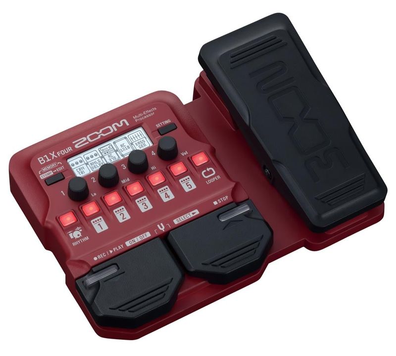 ZOOM / B1X FOUR Bass Multi-Effects Processor ベース用 電池駆動可能 【無償オンラインユーザー登録で安心の3年間製品保証】【福岡店】
