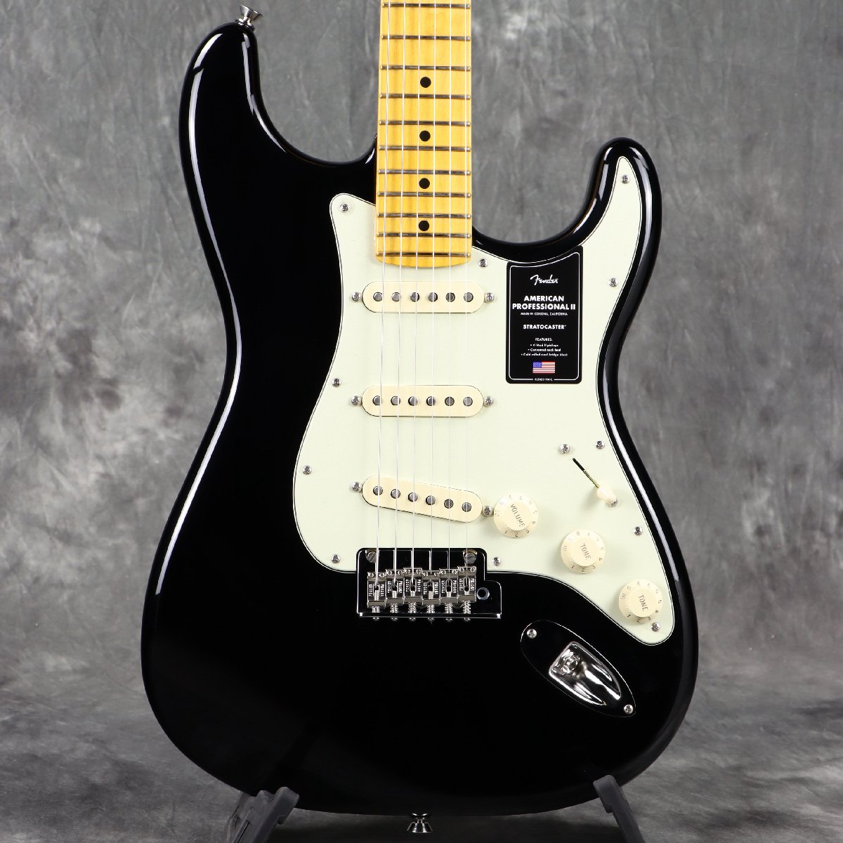 Fender / American Professional II Stratocaster Maple Fingerboard
