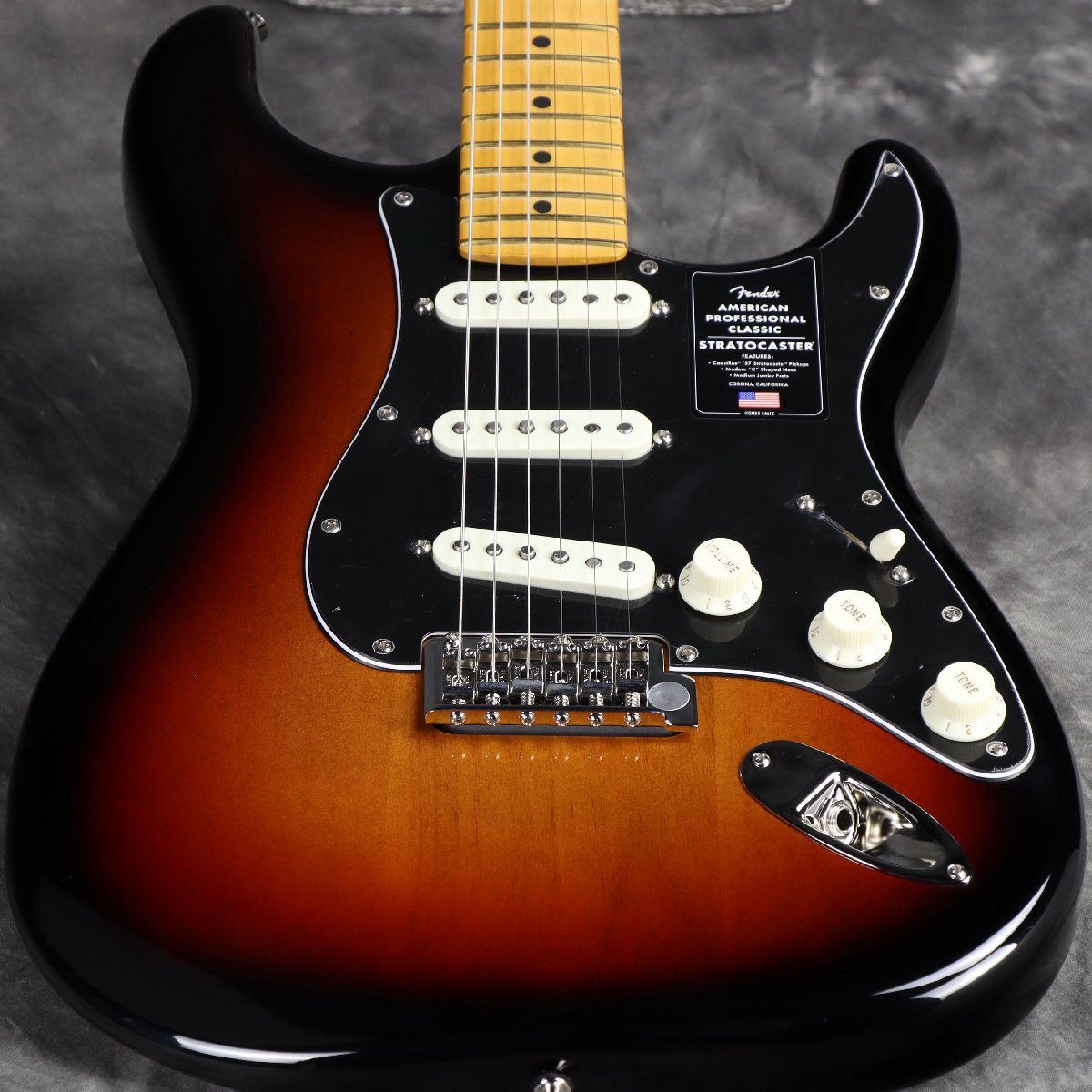 WEBSHOPクリアランスセール》Fender / American Professional Classic