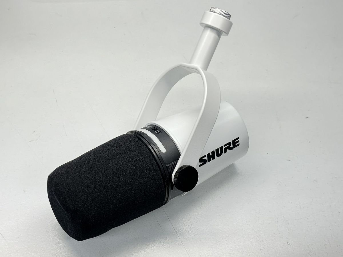 SHURE シュア / MV7+-W-J ポッドキャストマイクロホン【デモ使用品特価
