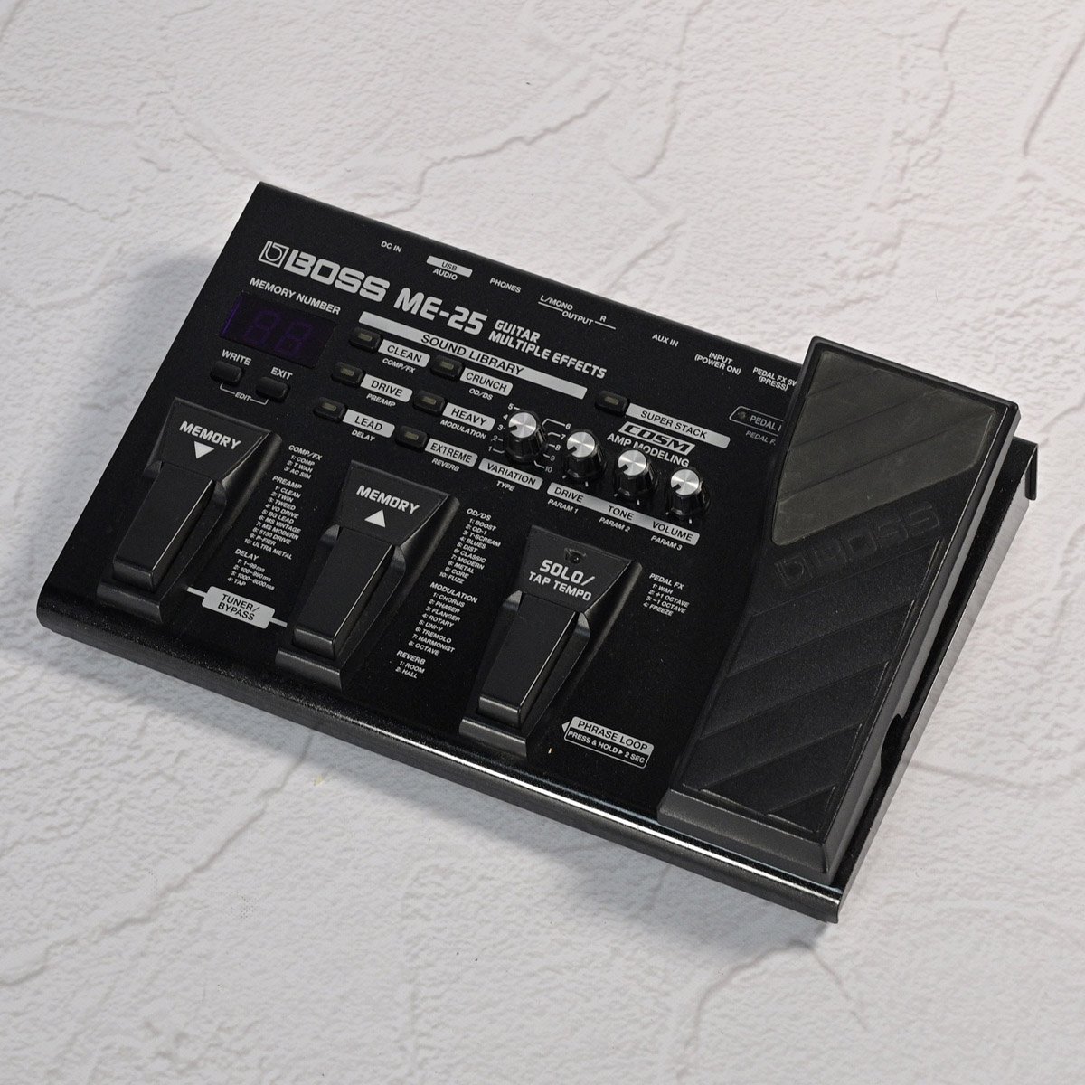 BOSS ME-25 ギターマルチエフェクター　中古美品 ME-25｜BOSS Guitar Multiple Effects ギター用マルチ・エフェクター