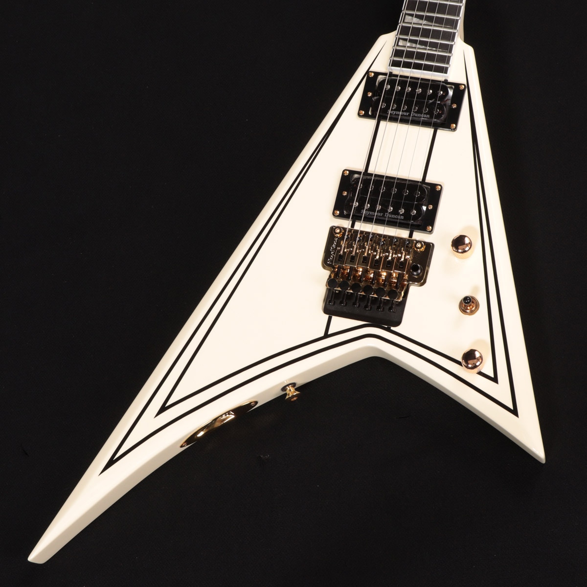 Jackson / Pro Series Rhoads RR3 Ebony Fingerboard Ivory with Black Pinstripes ≪S/N:ISJ2502487≫ 【心斎橋店】