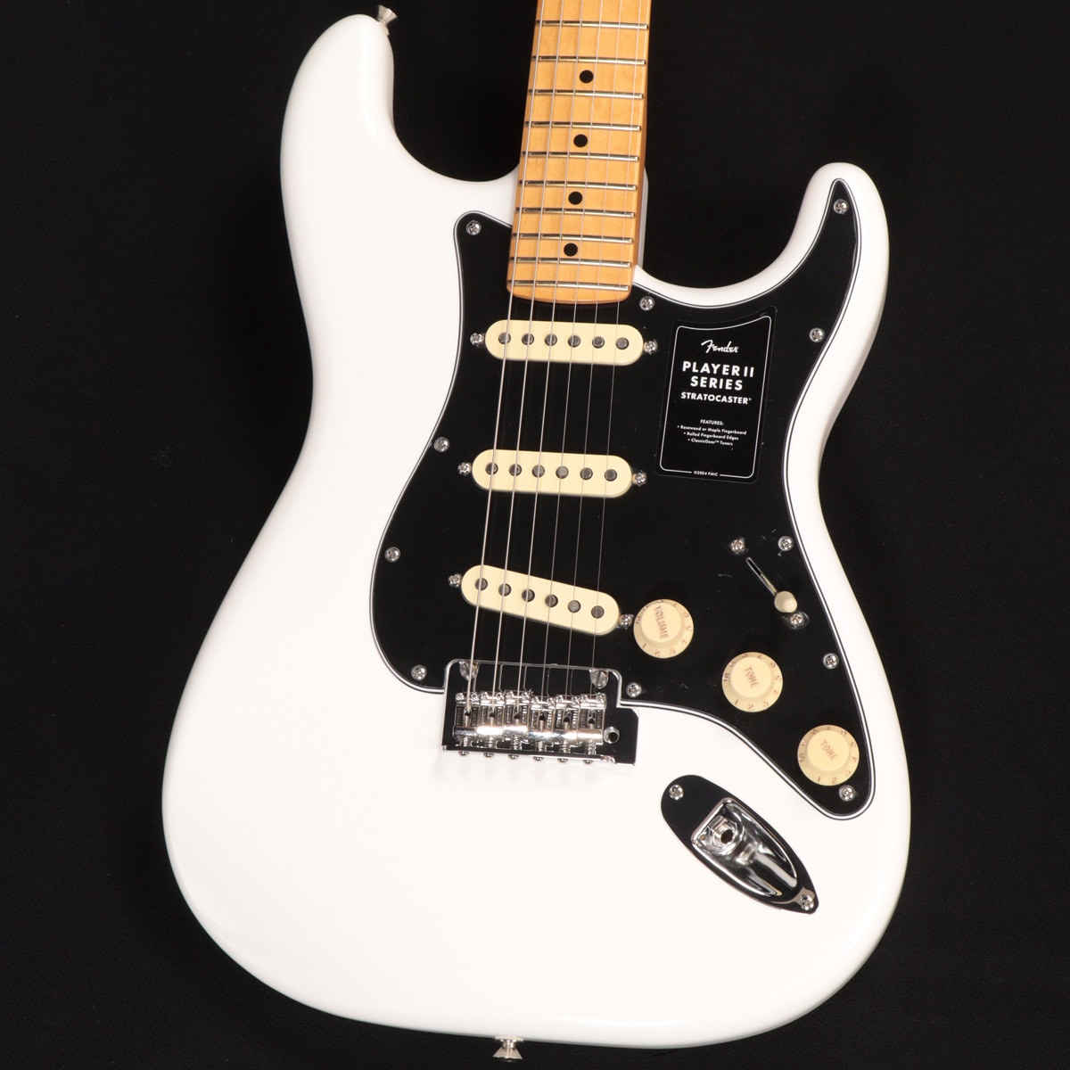 【美品】Fender Player Series Stratocaster Fender Player Series Stratocaster / Polar White フェンダー 【 新宿