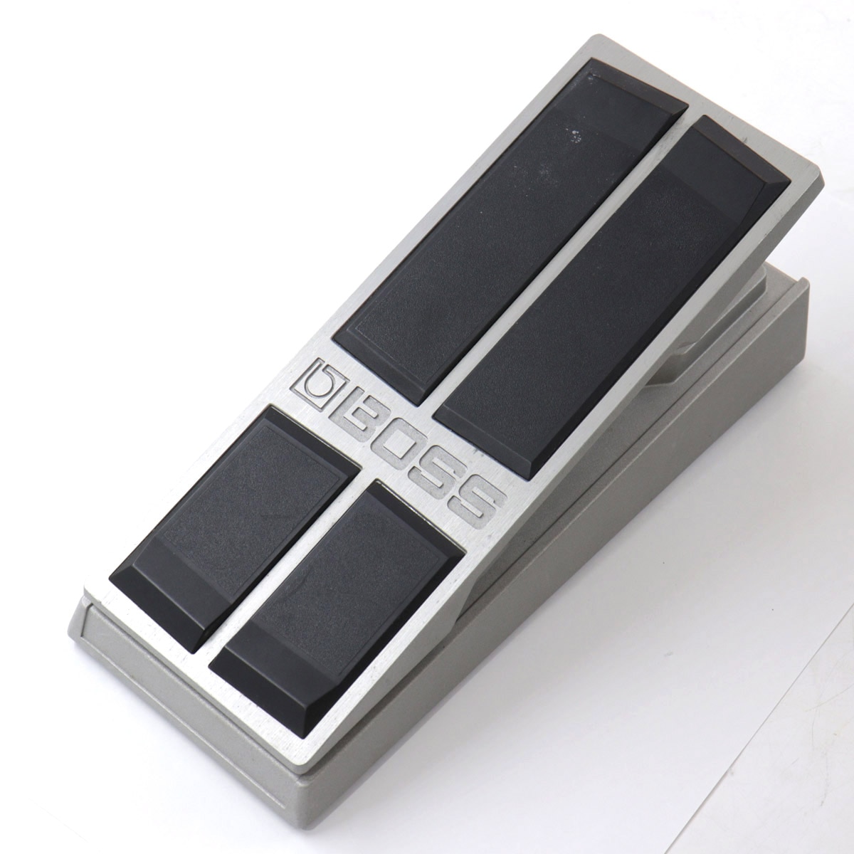 ボリューム/エクスプレッションペダル | イシバシ楽器