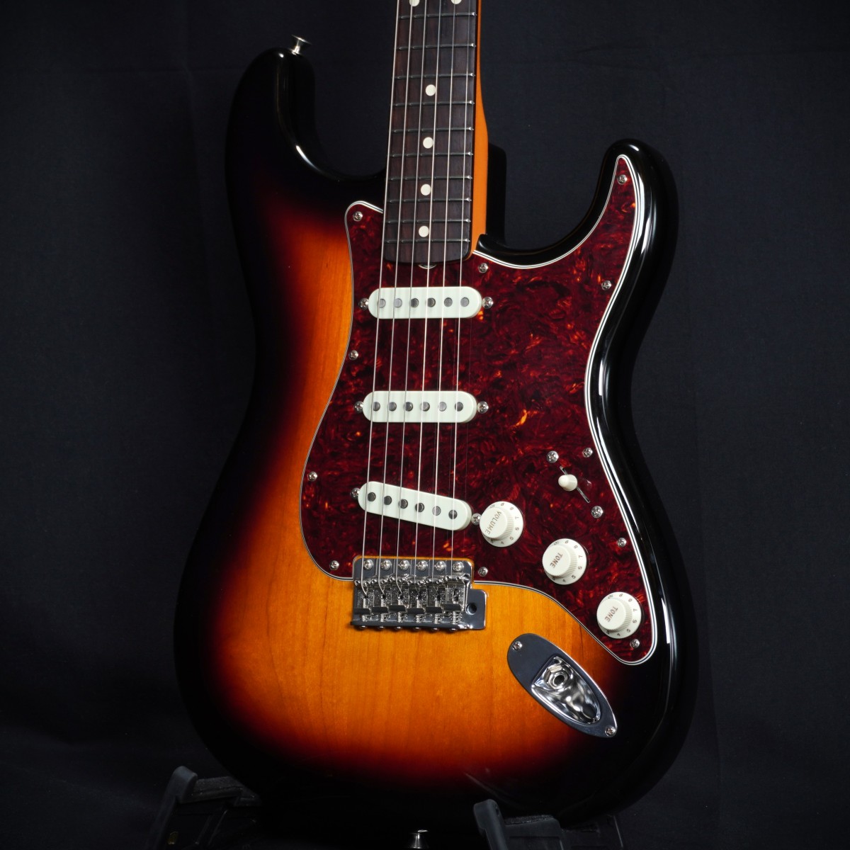 ストラトキャスタータイプ × FENDER MADE IN JAPAN × サンバースト)の