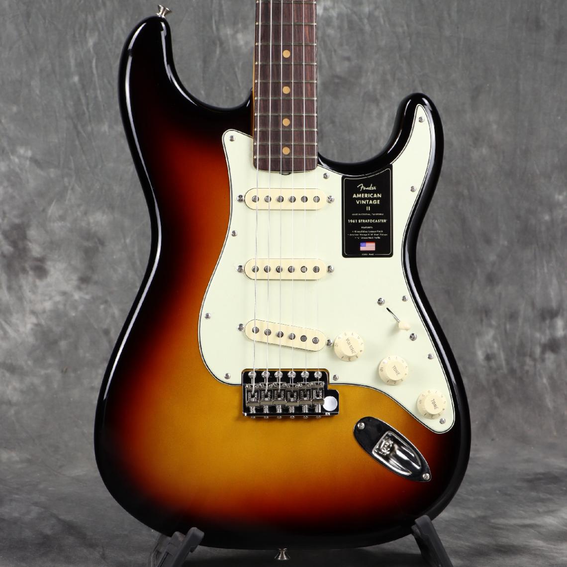 Fender / American Vintage II 1961 Stratocaster Rosewood Fingerboard 3-Color Sunburst フェンダー【3.49kg】[S/N V2552837]