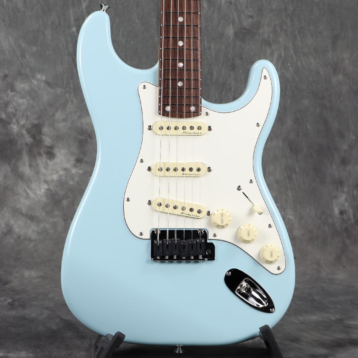 ギター Fender / Rei Stratocaster R246 Rosewood Fender / Rei Stratocaster R246 Rosewood Fingerboard Rei Blu