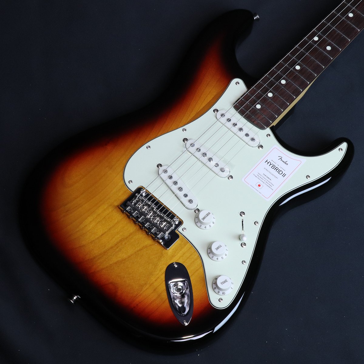 ストラトキャスタータイプ × FENDER MADE IN JAPAN × サンバースト)の