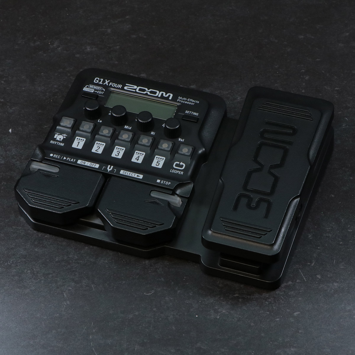 【中古美品】Zoom G1X FOUR ギターエフェクター 中古】ZOOM / G1X FOUR Guitar Multi-Effects Processor マルチ