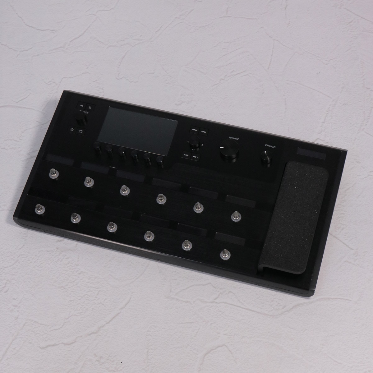 LINE6 HELIX FLOOR 中古※キズ多めなのでかなりお安く出品します 中古】LINE6 / Helix Floor マルチエフェクター フロアタイプ 【SN