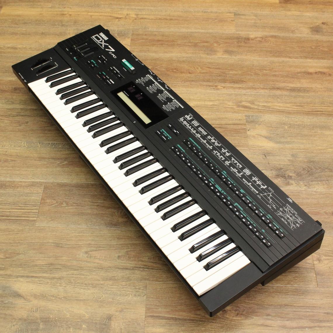YAMAHA DX7Ⅱ-FD シンセサイザー キーボード ヤマハ 0708 中古】 YAMAHA / DX7II-FD 【キーボードマート新宿】【新宿店】 | ～61