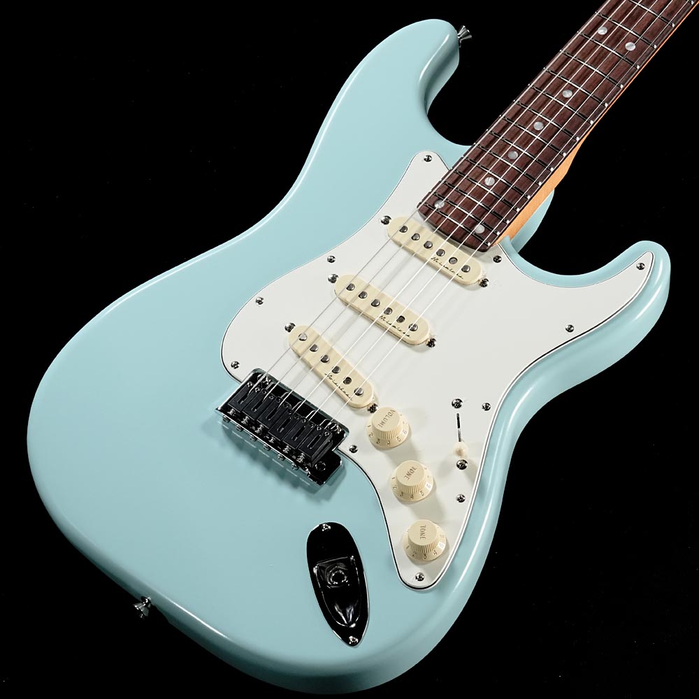 ギター Fender / Rei Stratocaster R246 Rosewood Fender / Rei Stratocaster R246 Rosewood Fingerboard Rei Blu(重量