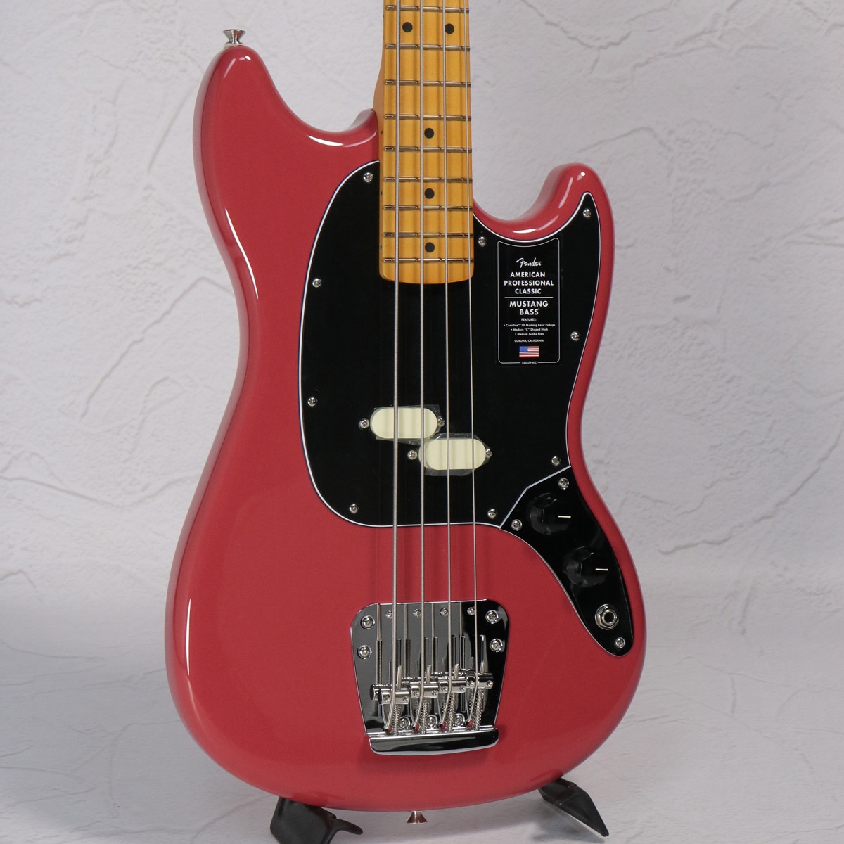 Fender / American Professional Classic Mustang Bass Maple Faded