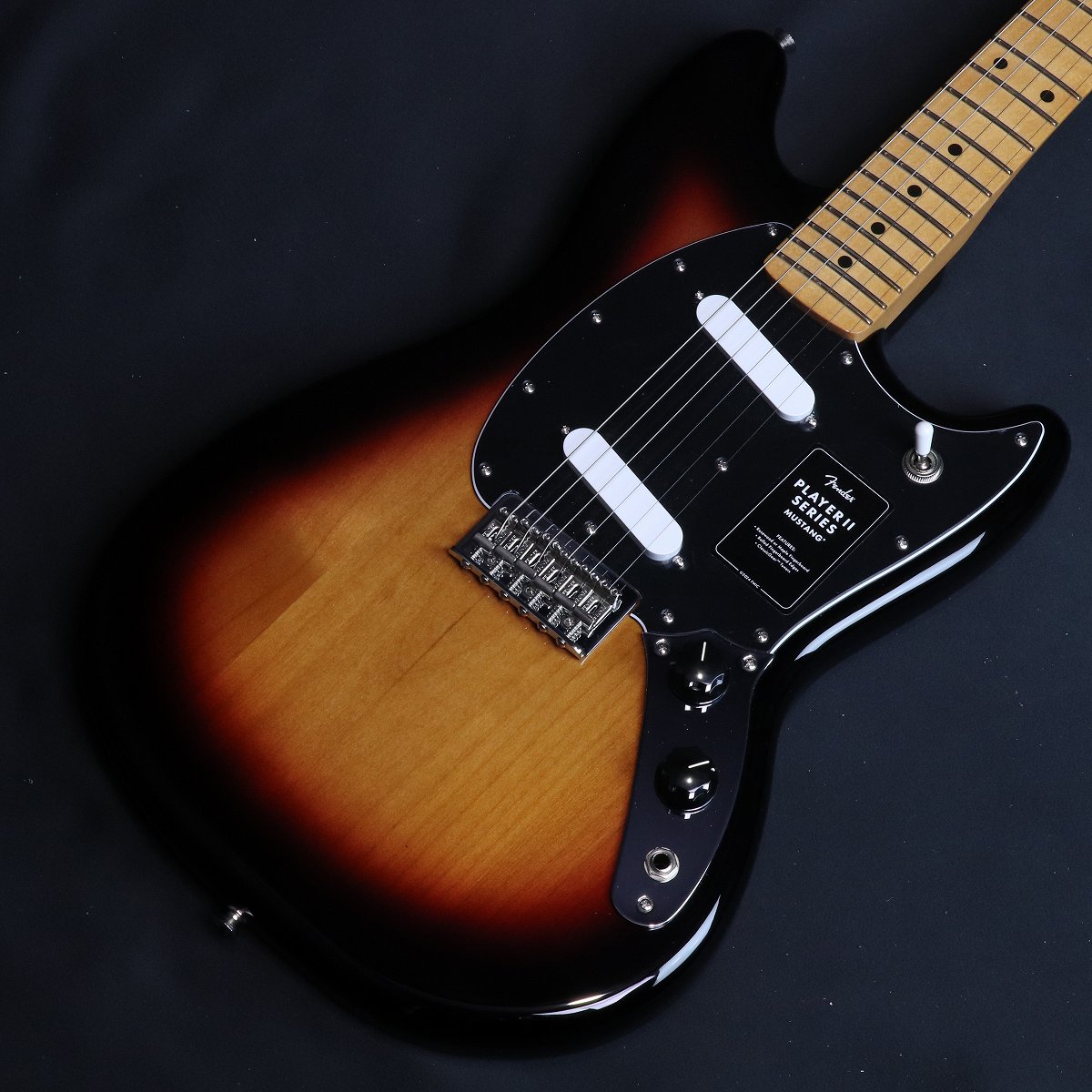 Fender / Player II Mustang Maple Fingerboard 3-Color Sunburst