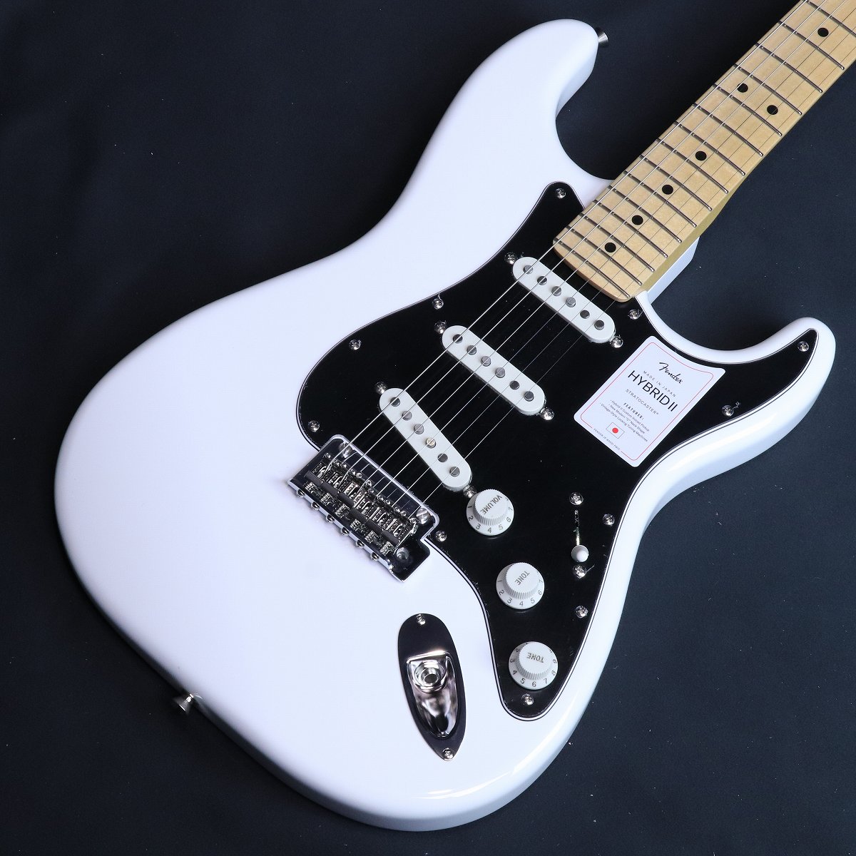 [特典付き]Fender / Made in Japan Hybrid II Stratocaster Maple Fingerboard Arctic White 【S/N:JD25031766】【3.32kg】【横浜店】