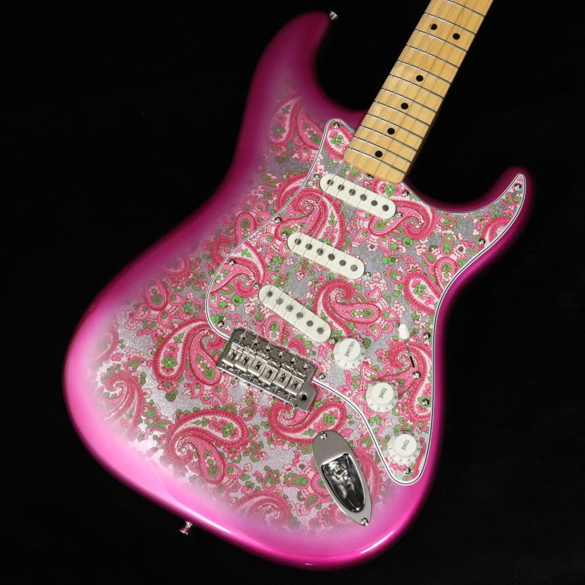 ✭Fenderペイズリーストラトキャスター Made in Japan Limited Stratocaster® Pink Paisley – Fender