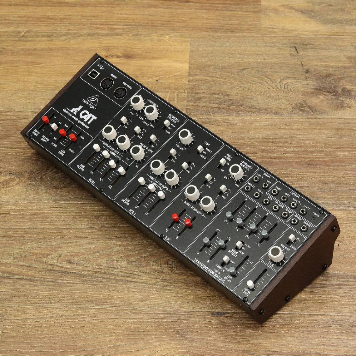 鍵盤楽器 behringer CAT Amazon.com: Behringer CAT Legendary Paraphonic Analog Synthesizer