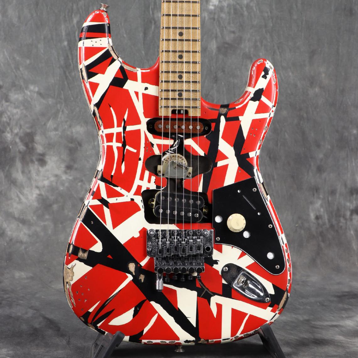 EVH / Striped Series Frankie Red/White/Black Relic【3.26kg】[S/N EVH2401162]