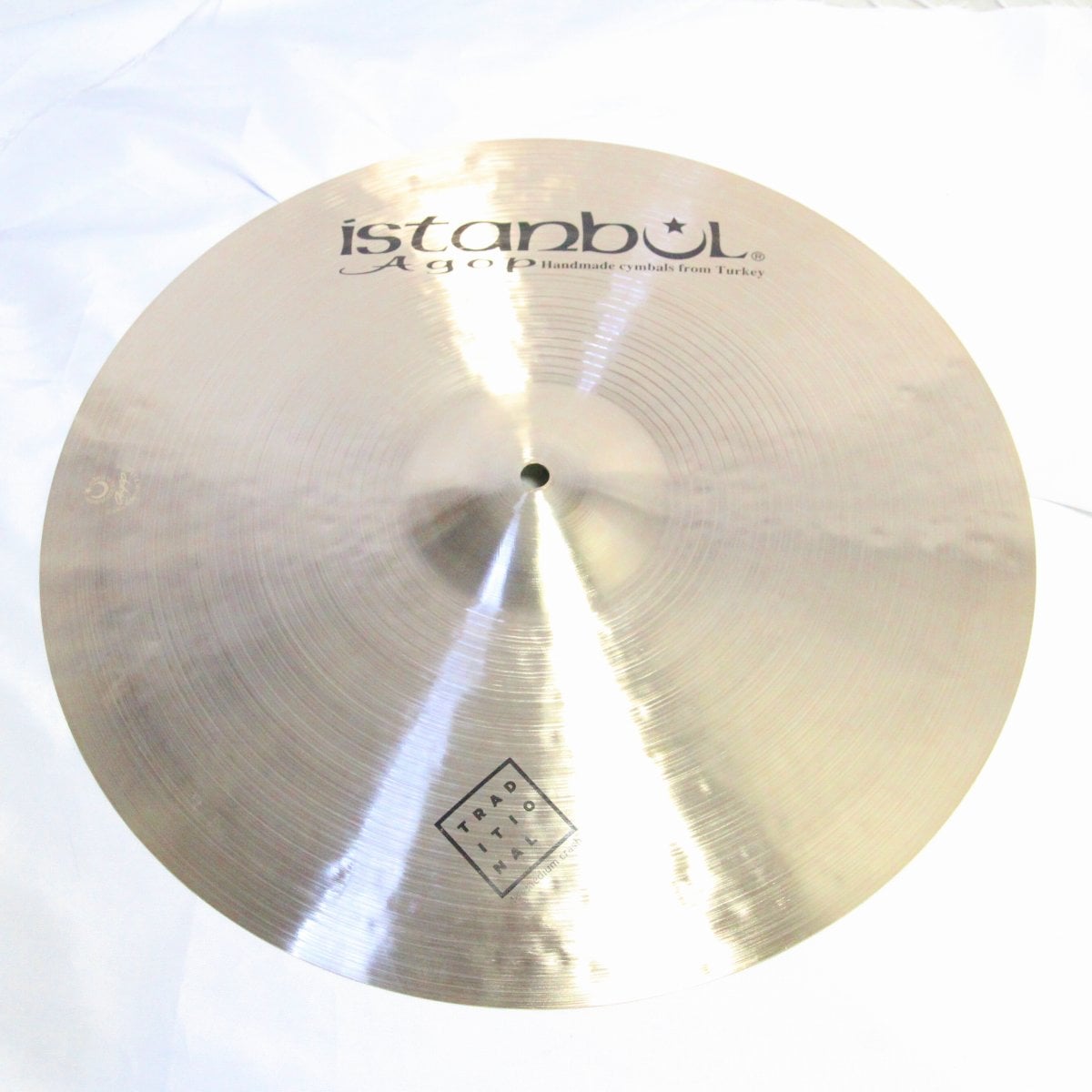 ISTANBUL / AGOP TRADITIONAL 18インチ MEDIUM CRASH 1490g イスタンブールアゴップ クラッシュシンバル【池袋店】