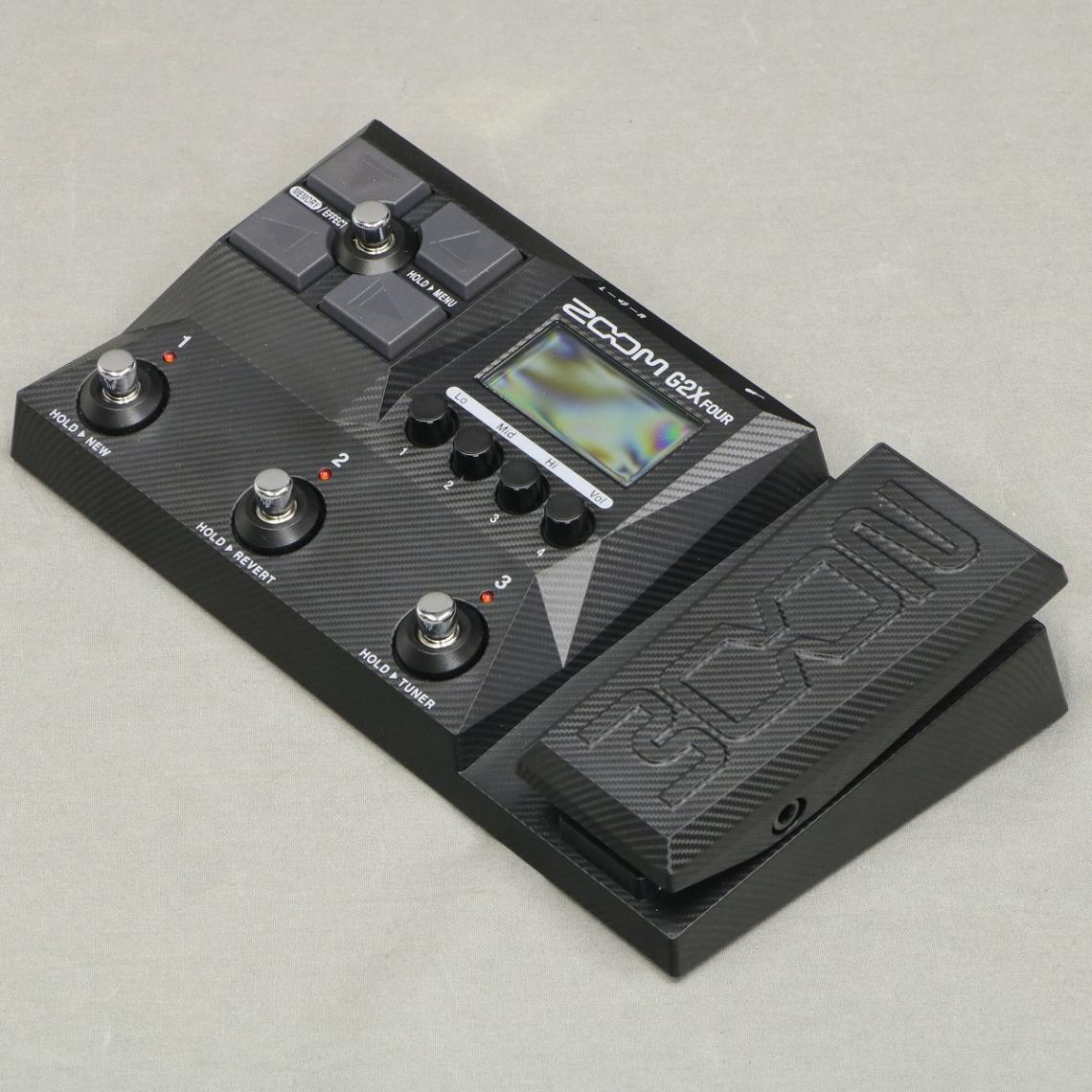 値下げ！ZOOM G2X FOUR 新品・未使用 ZOOM G2X FOUR + 持ち運びバッグ セット ギター用マルチエフェクター